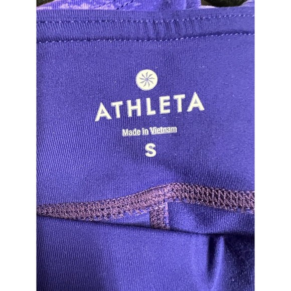 Athleta Stealth Shortie Printed Purple Stretch Gym Workout Shorts Women’s Small - Picture 6 of 8